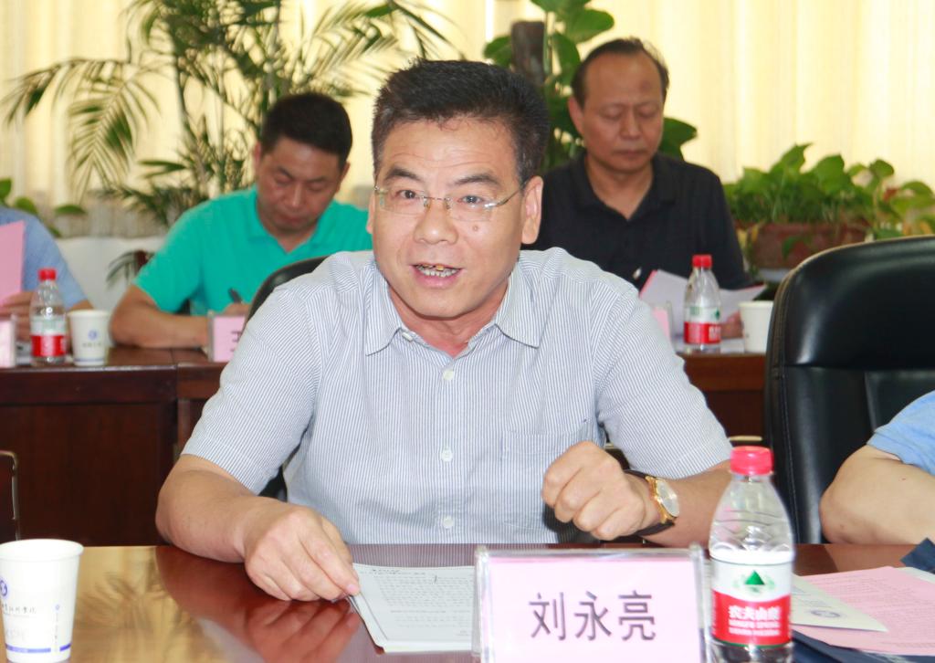 陕西工业职业技术学院党委副书记、副院长刘永亮致辞并介绍学院情况